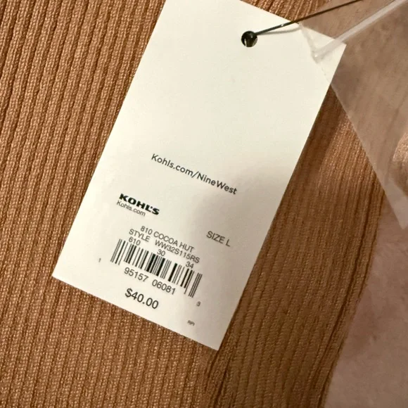 Nine West Tan Ribbed Sweater
Brand new with tags!
Size Large - Picture 4 of 9
